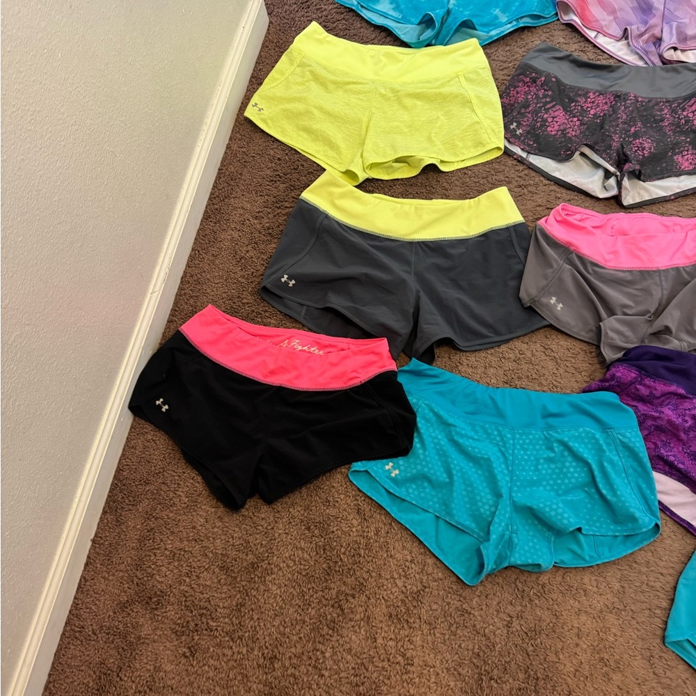 Under Armour Get Set Go Shorts Run HUGE LOT OF 14 RARE HTF DISCONTINUED M - Picture 7 of 7